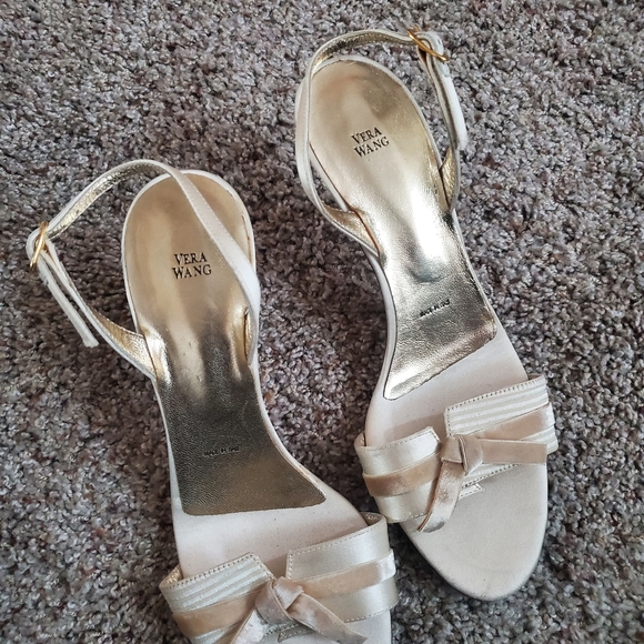 Vera Wang Sling Back Satin & Suede Bow Heels - Picture 6 of 10